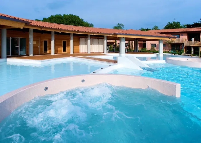 Village Eco 4* Линьяно-Саббьядоро