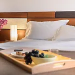 Village Hotel 4*