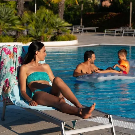 Hotel Village Eco 4*