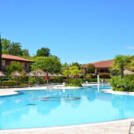 Village Eco 4* Линьяно-Саббьядоро