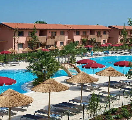 Hotel Village Eco 4*